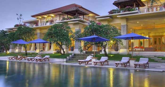 Luar Bangunan The Sahita Luxury Residence and Villa