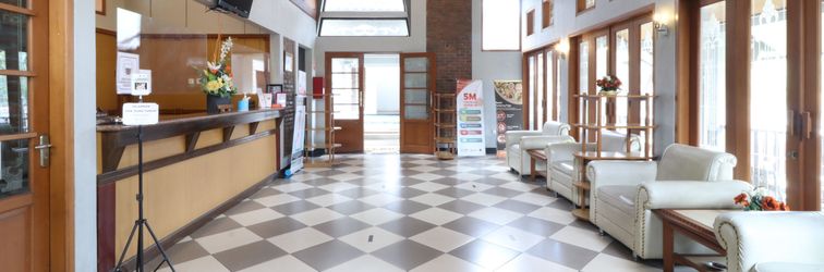 ロビー Kampung Pa'go