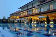 Swimming Pool Hotel Bumi Tapos Convention Resort & Resto 