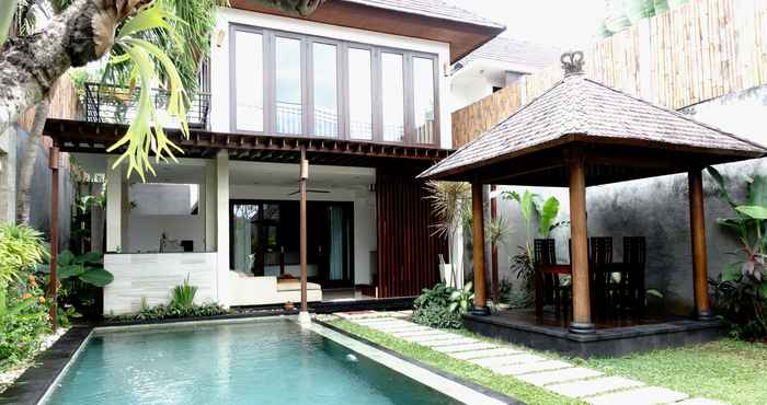 Swimming Pool Grania Bali Villa			