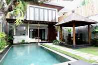 Swimming Pool Grania Bali Villa			