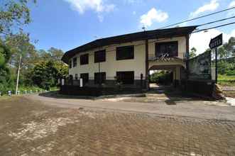 Exterior 4 Hotel Panorama Wisata Air Terjun Coban Rondo