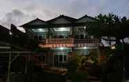 Exterior 4 Hotel Budi Inn 1