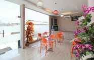 Lobby 6 Sky Inn Syariah Sei Kapuas 1 Medan