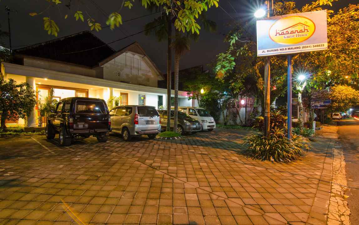 Harga kamar Hasanah Guest House Syariah Buring, Klojen untuk tanggal 04