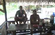 Restoran 7 Surf Camp Siberut