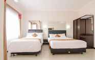 Kamar Tidur 3 Hasanah Guest House Syariah Soekarno Hatta