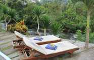 Swimming Pool 5 Tepi Sungai Guest House and Restaurant