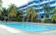 Swimming Pool 5 Pelangi Hotel & Resort