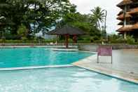 Swimming Pool Pusako Hotel Bukittinggi 