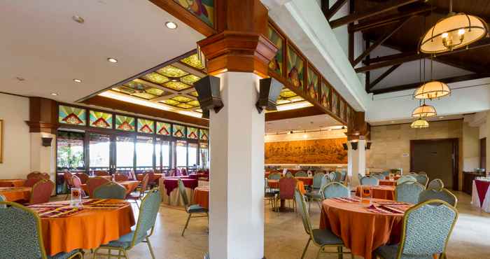 Restoran Pusako Hotel Bukittinggi 