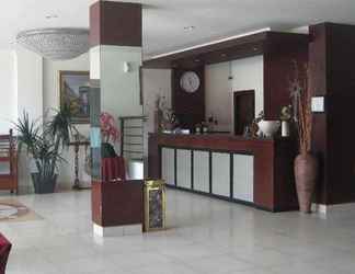 Lobby 2 Imperial Hotel Kendari