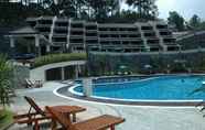 Kolam Renang 5 Pines Garden Resort