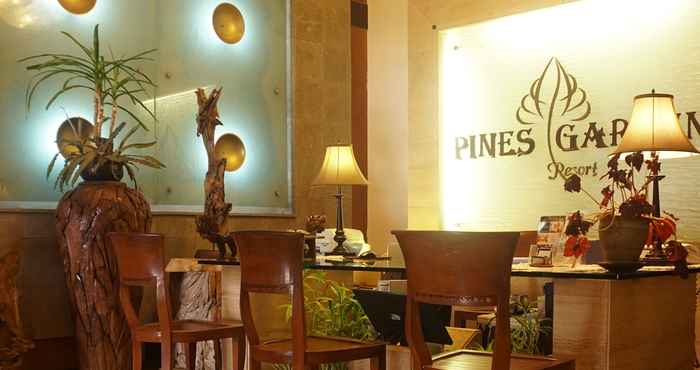 Lobby Pines Garden Resort