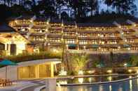 Kolam Renang Pines Garden Resort