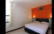 Bedroom 4 Mira Hotel