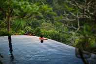 สระว่ายน้ำ Alam Ubud Culture, Environment Villas & Residences