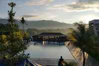 Kolam Renang Jimmers Mountain Resort