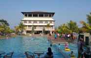 Swimming Pool 4 Jimmers Mountain Resort