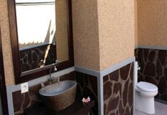 In-room Bathroom 2 Magus Homestay