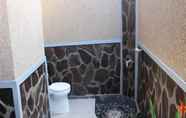 In-room Bathroom 7 Magus Homestay