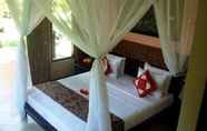 Bilik Tidur 4 Tirta Sari Bungalows