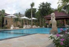 Swimming Pool 7 Tirta Sari Bungalows