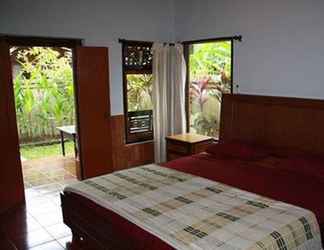 Bilik Tidur 2 Warsa Garden Bungalow