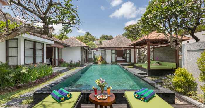 Swimming Pool Villa Litera Seminyak