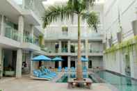 Swimming Pool AQ-VA Hotel & Villas