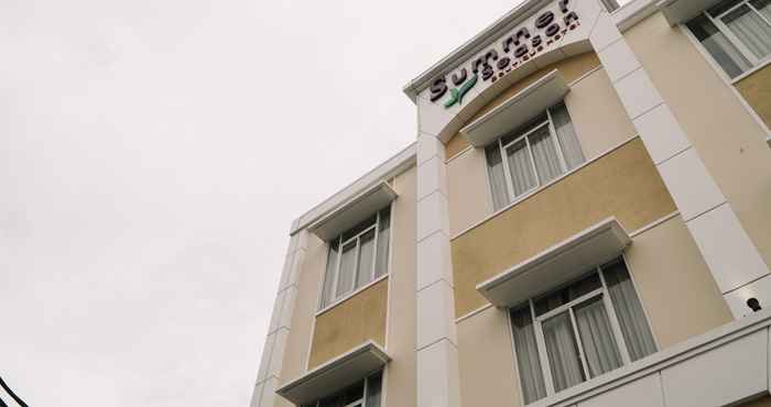 Bangunan Summer Season Boutique Hotel