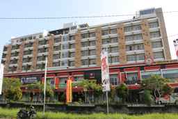Student Park Hotel, Rp 527.567