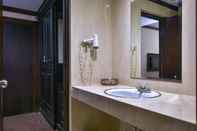 Toilet Kamar Sulthan Hotel International