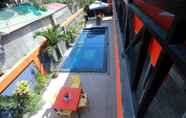 Swimming Pool 2 Tropica Gili Total Body Fit