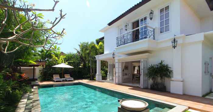 Swimming Pool Kencana Villa Seminyak by Premier Hospitality Asia