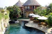 Kolam Renang Dewani Villa Resort