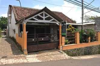 Bangunan 4 Comfort Room at Midi Homestay