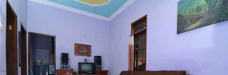 Lobi Full House 3 Bedroom at Dewata Homestay 