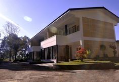 Exterior 3 Selabintana Conference Resort
