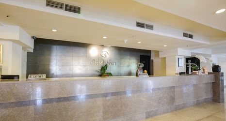 로비 2 Kenari Tower Hotel