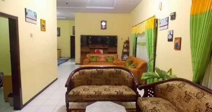 Sảnh chờ Homestay Anggun 1 Gunung Bromo