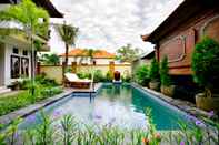 Swimming Pool Tanjung Sari Inn 