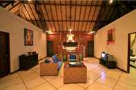 Lobby Villa Mojo