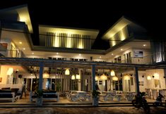 外部的 6 MH Hotel (The Maha Seminyak)