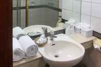 Toilet Kamar Paragon Wahid Hasyim