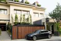 Exterior W Home Senopati