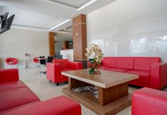 Lobby 3 RedDoorz Plus @ Grand Pacifik Hotel Makassar