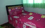 Kamar Tidur 3 3 Bedroom at Amelia Homestay Batu