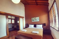 Bedroom BUMI RESIK 2 BEDROOMS GUESTHOUSE