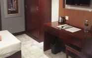 Bedroom 6 Hotel Mustika Senen 